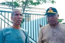 Kabid SDM dan Kapasitas, Sat Pol PP Ende, Kristoforus Nggala Saat memberi keterangan bersama Kasat Pol PP Ende (bertopi)/Foto :TR
